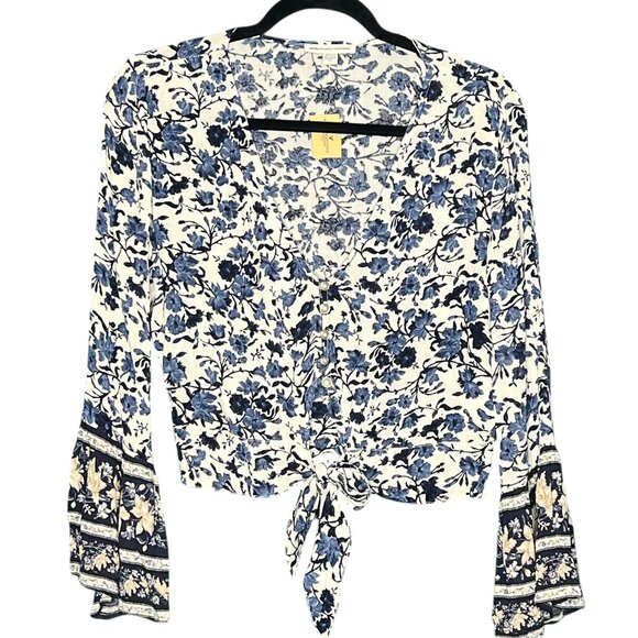 American Eagle NEW Blue White Boho Floral Bell Sleeve Cottagecore Tie Top S - Picture 2 of 8